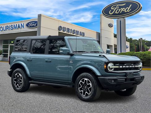 Used 2022 Ford Bronco Outer Banks image 1