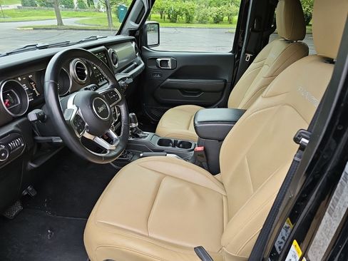 Used 2018 Jeep Wrangler Unlimited Rubicon AWD/4WD image 19