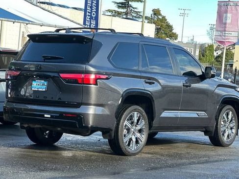 Used 2026 Toyota Sequoia Platinum image 4