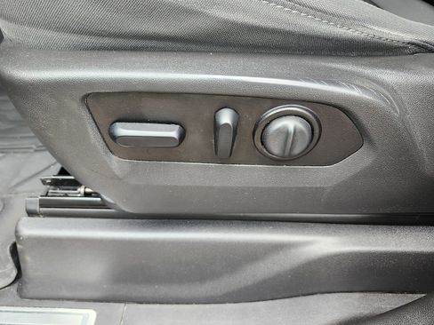 Used 2021 Chevrolet Silverado 1500 LT w/ Convenience Package II image 17