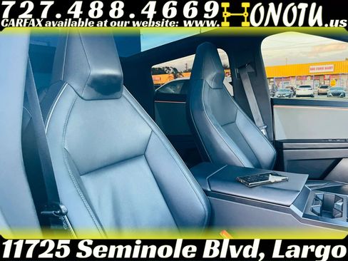 Used 2024 Tesla Cybertruck AWD Crew Cab image 20