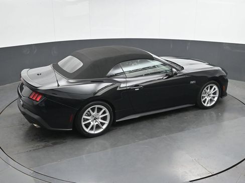 Used 2025 Ford Mustang GT Premium RWD image 31