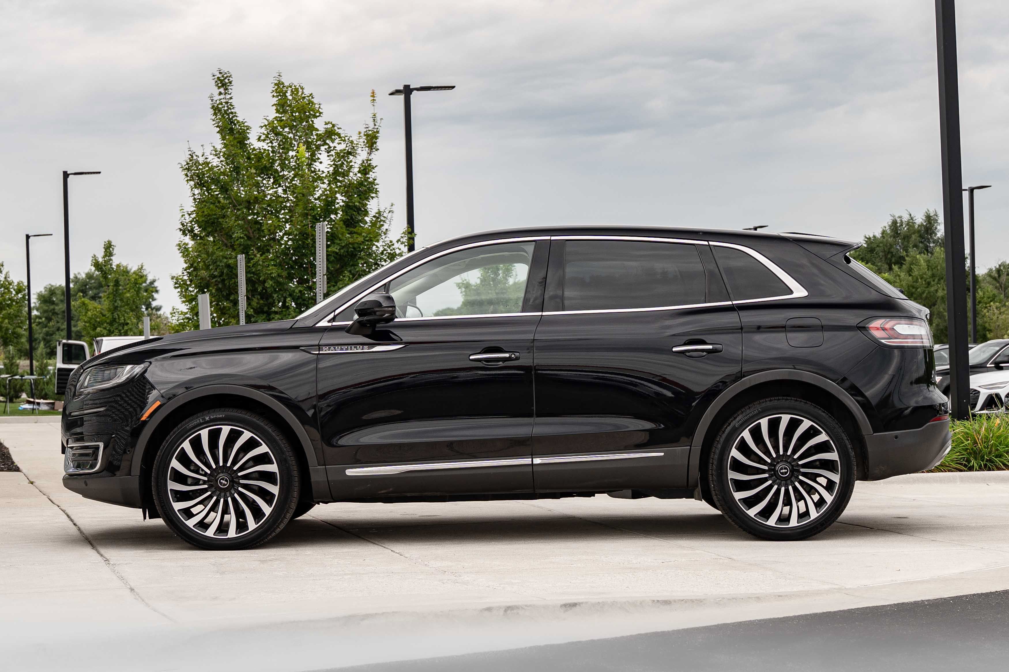 Used 2020 Lincoln Nautilus Black Label AWD/4WD image 6