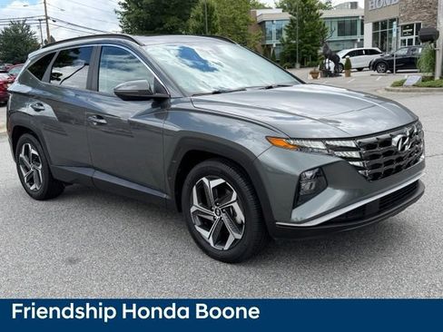 Used 2022 Hyundai Tucson SEL w/ Convenience + Premium Package FWD image 3