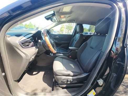 Used 2022 Buick Encore GX Select w/ Advanced Technology Package FWD image 19