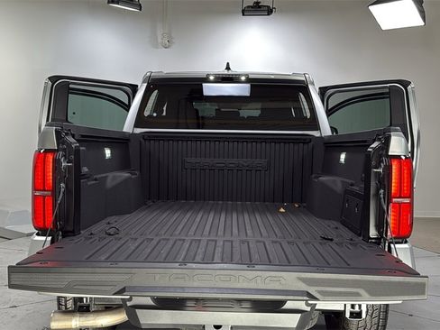 Certified 2025 Toyota Tacoma TRD Off-Road image 16