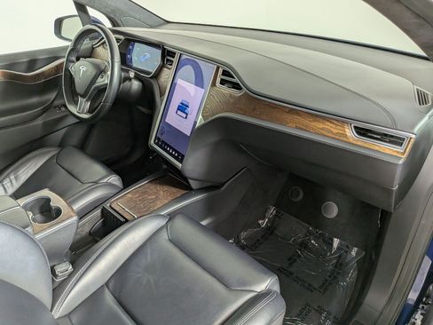 Used 2018 Tesla Model X 75D AWD/4WD image 25