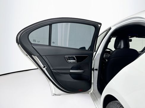 Used 2024 Mercedes-Benz C 300 Sedan image 26