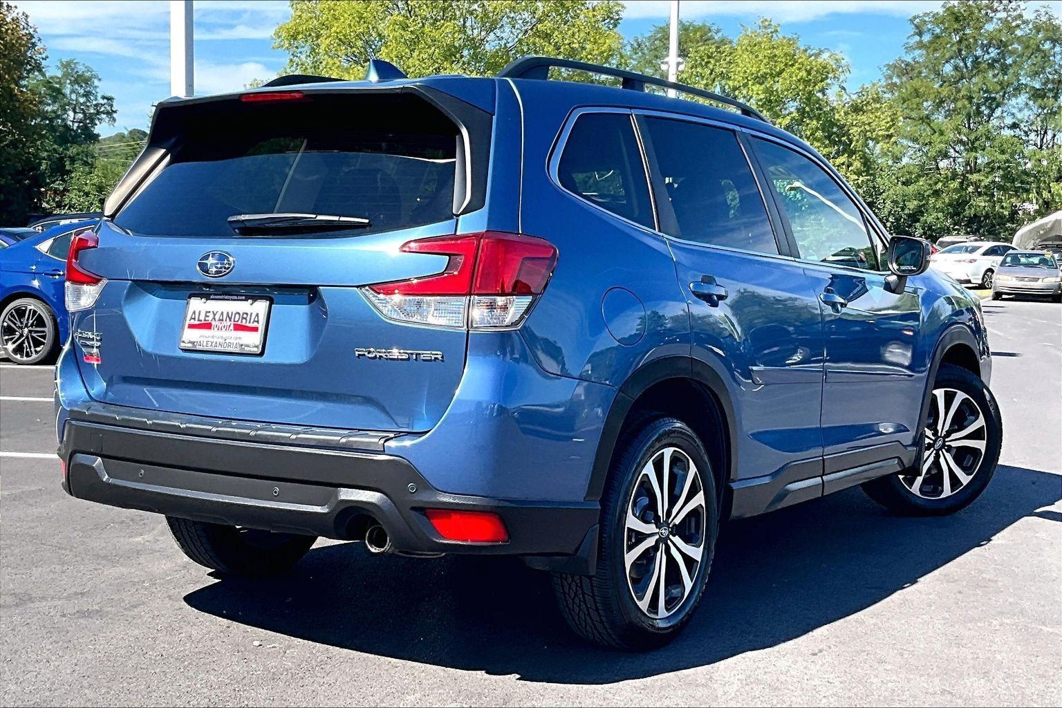 Used 2019 Subaru Forester Limited AWD/4WD image 11