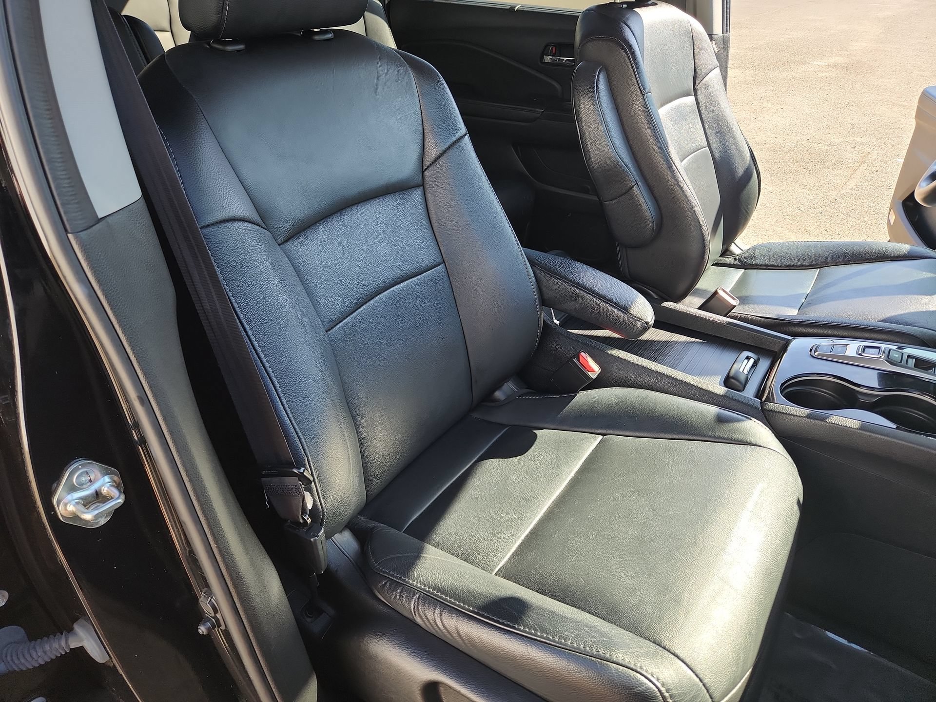 Used 2020 Honda Pilot Touring image 27