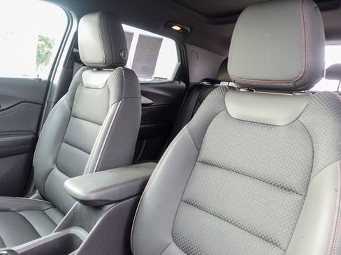 Used 2023 Chevrolet TrailBlazer RS w/ Sun and Liftgate Package image 24