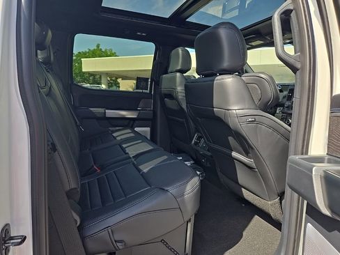 New 2025 Ford F250 Platinum image 28