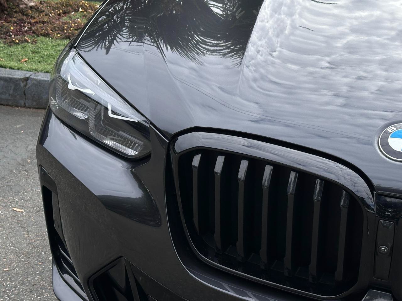 Used 2023 BMW X3 xDrive30i w/ M Sport Package AWD/4WD image 2