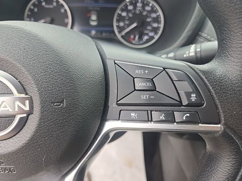 Used 2024 Nissan Sentra SV image 15