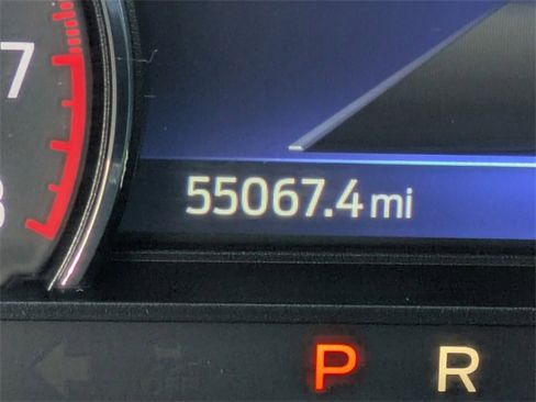 Used 2023 Ford Explorer XLT image 25