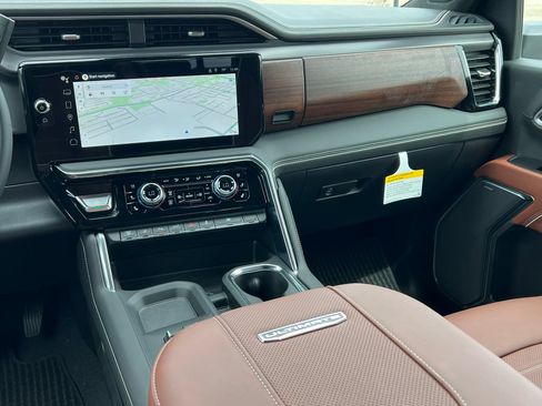 New 2026 GMC Sierra 3500 Denali Ultimate AWD/4WD image 46
