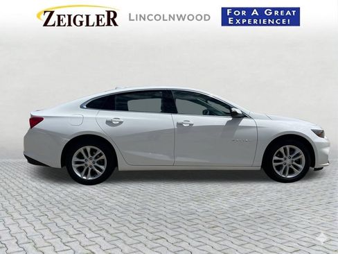 Used 2017 Chevrolet Malibu LT FWD image 7