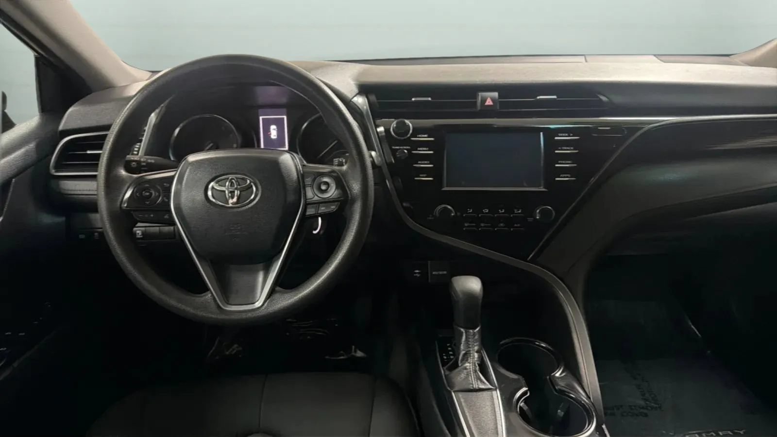 Used 2019 Toyota Camry LE FWD image 10