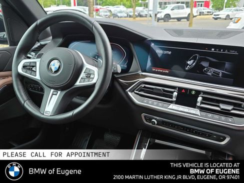 Used 2019 BMW X5 xDrive40i w/ Premium Package 2 AWD/4WD image 11