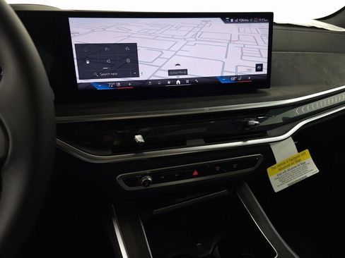 Used 2026 BMW X5 xDrive50e w/ Premium Package image 18