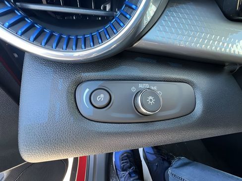 New 2026 Chevrolet Trax LT w/ Driver Confidence Package image 17