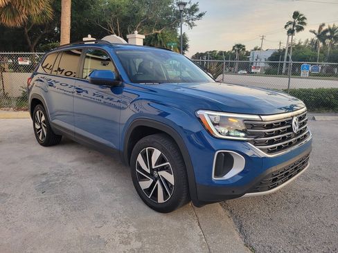 Used 2026 Volkswagen Atlas SE FWD image 5