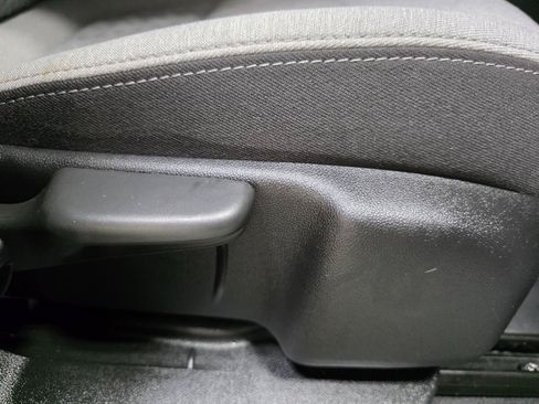 Used 2022 Chevrolet Equinox LS FWD image 26