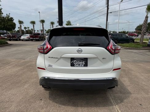Used 2017 Nissan Murano SV FWD image 4