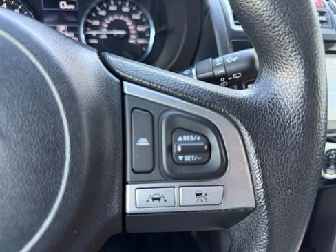 Used 2017 Subaru Forester 2.5i Premium AWD/4WD image 16