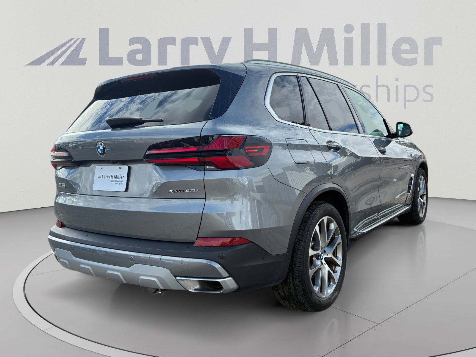 Used 2026 BMW X5 xDrive40i AWD/4WD image 5