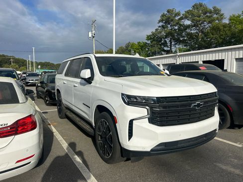 Used 2021 Chevrolet Suburban RST w/ Luxury Package image 5