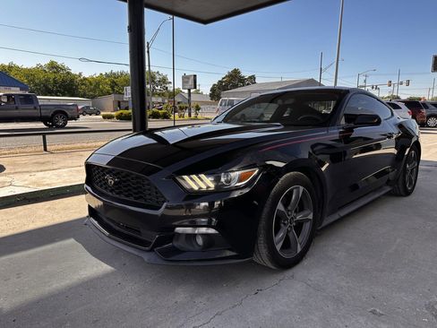 Used 2015 Ford Mustang Coupe w/ Equipment Group 051A RWD image 4
