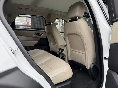 Used 2023 Land Rover Range Rover Velar R-Dynamic S image 38