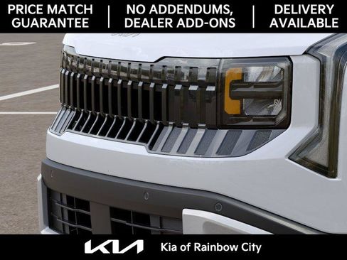 New 2027 Kia Seltos LX FWD image 14