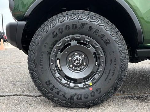 New 2025 Ford Bronco Badlands image 27