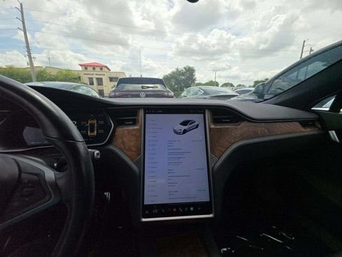 Used 2020 Tesla Model S Long Range Plus AWD/4WD image 7