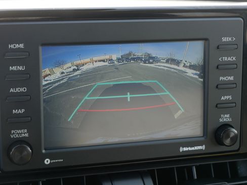 Used 2022 Toyota RAV4 LE image 27