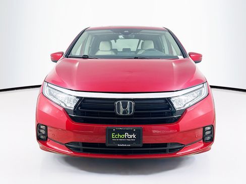 Used 2022 Honda Odyssey Touring image 2