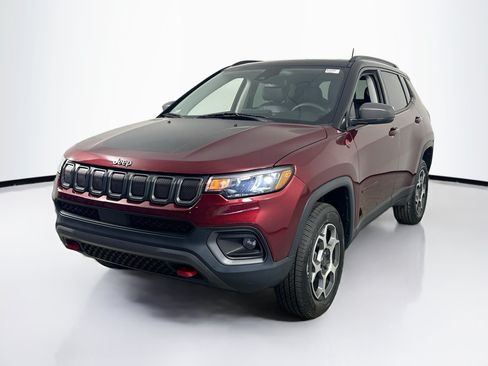 Used 2022 Jeep Compass Trailhawk w/ Sun and Sound Group AWD/4WD image 1
