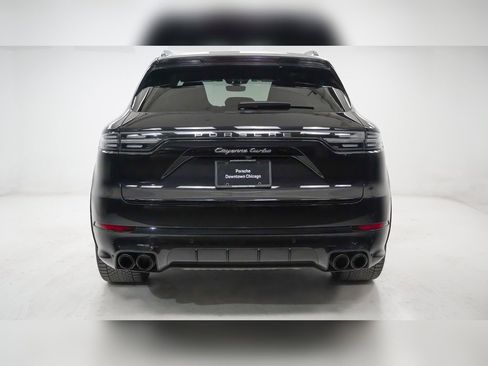 Certified 2019 Porsche Cayenne Turbo image 11