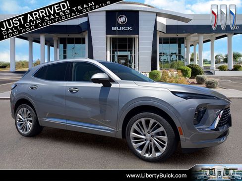 Used 2025 Buick Envision Avenir AWD/4WD image 1