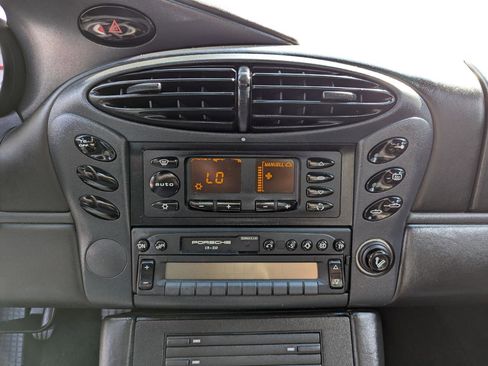 Used 1998 Porsche Boxster RWD image 20