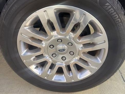 Used 2014 Ford F150 Platinum image 10