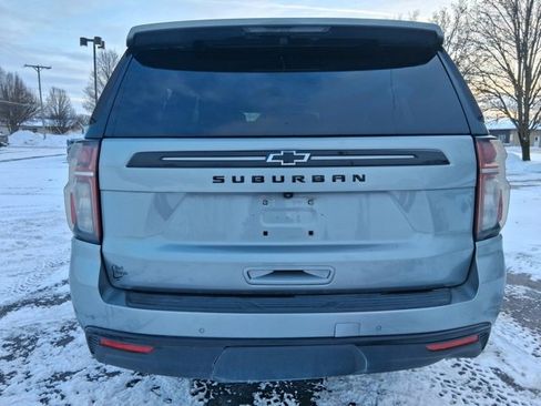 Used 2023 Chevrolet Suburban Z71 w/ Luxury Package image 4
