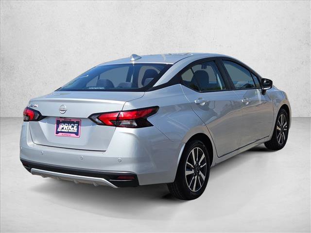 Used 2025 Nissan Versa SV FWD image 5