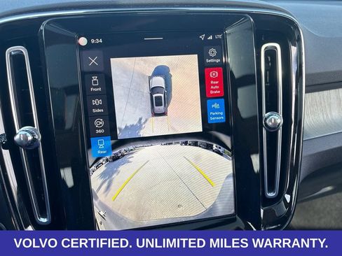 Used 2026 Volvo XC40 B5 Plus AWD/4WD image 21