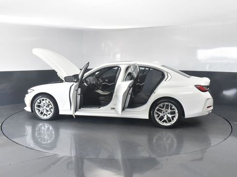 Used 2025 BMW 330i xDrive Sedan image 28