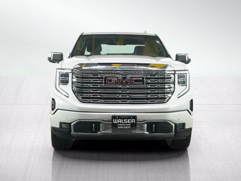 Used 2023 GMC Sierra 1500 Denali w/ Denali Reserve Package AWD/4WD image 8