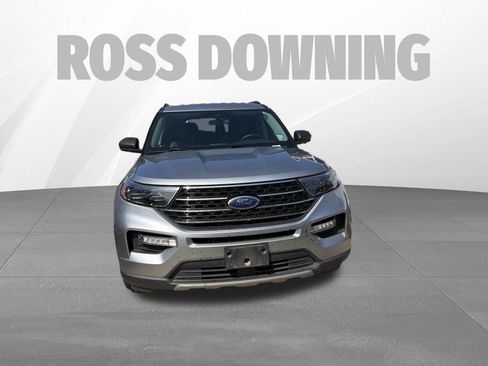 Used 2020 Ford Explorer XLT w/ Equipment Group 202A RWD image 2