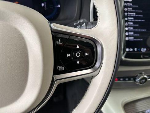Used 2024 Volvo XC90 T8 Ultimate w/ Lounge Package image 16